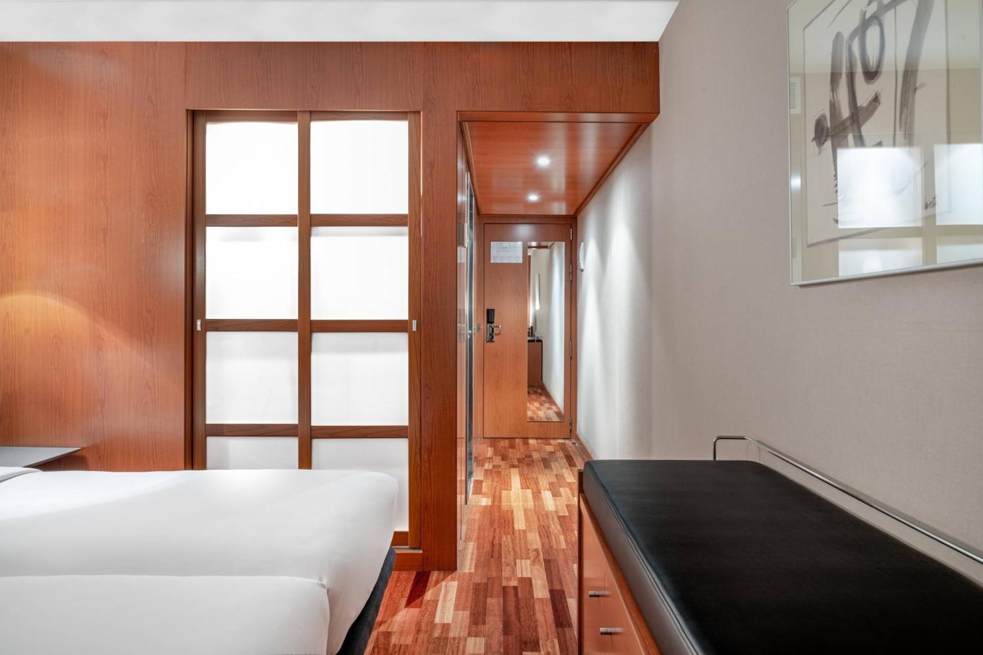 Ac Hotel La Rioja By Marriott Логроньо Екстериор снимка