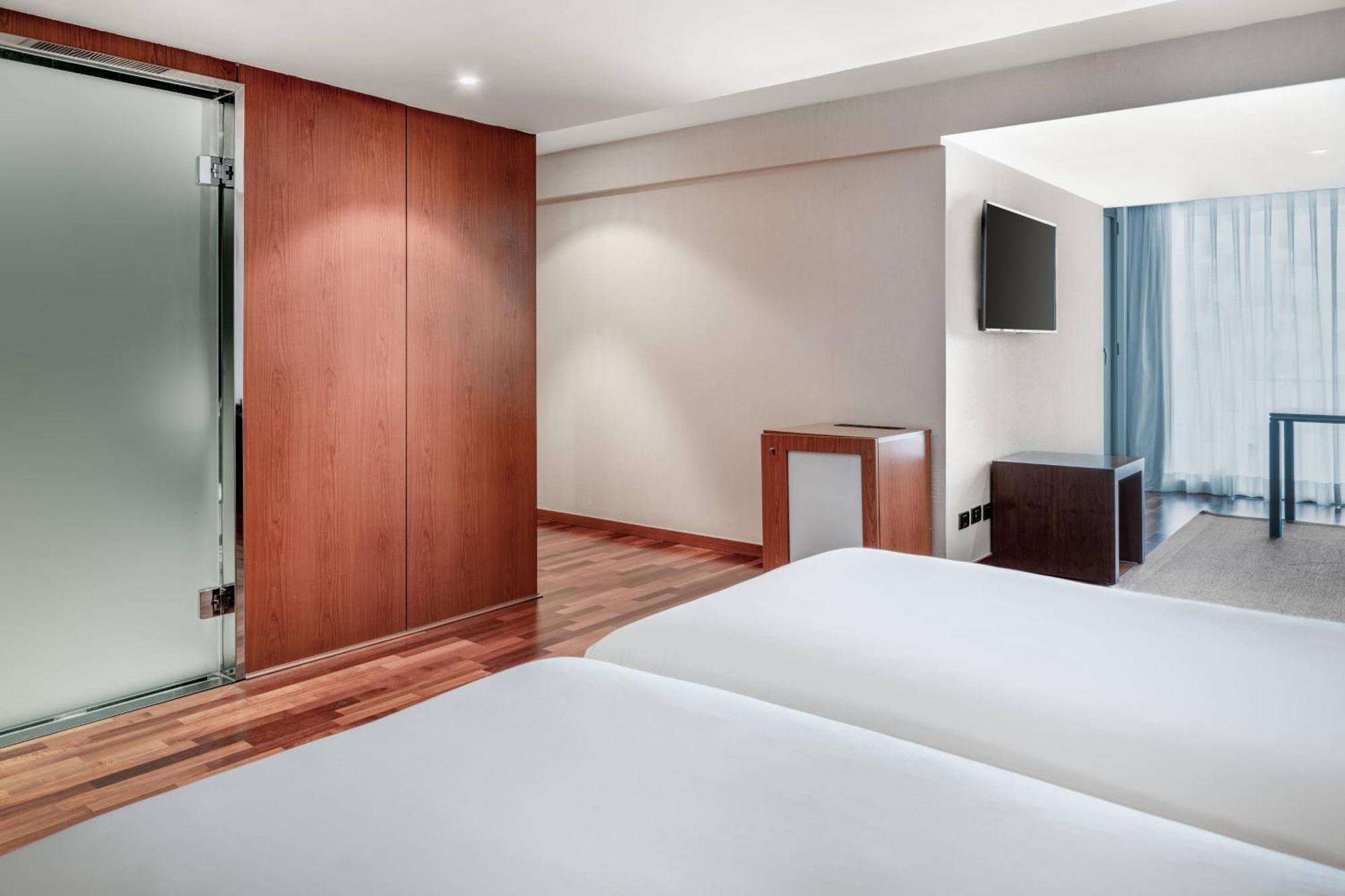 Ac Hotel La Rioja By Marriott Логроньо Екстериор снимка