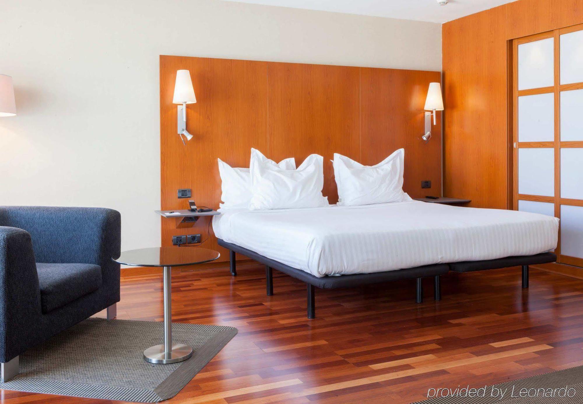 Ac Hotel La Rioja By Marriott Логроньо Екстериор снимка